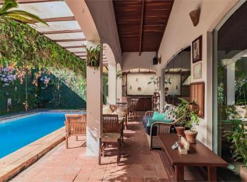 Casa · 260m² · 3 Quartos · Casa térrea com 3 quartos à venda em Caxingui - SP