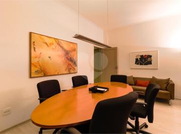 Casa · 200m² · 4 Quartos · 2 Vagas · Casa térrea com 4 quartos à venda em Vila madalena - SP
