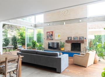 Casa · 225m² · 4 Quartos · Casa com 4 quartos à venda em Butantã - SP