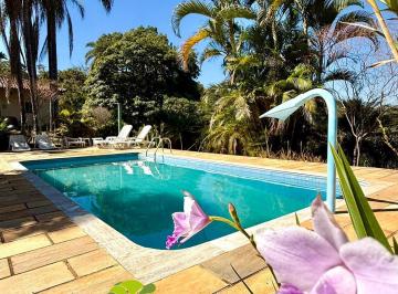 Casa de 5 quartos, Esmeraldas · Casa à venda no COndomínio Nossa Fazenda em Esmeraldas-MG