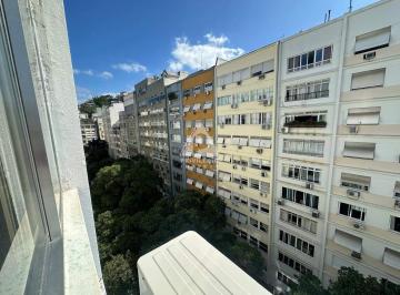 Apartamento · 97m² · 2 Quartos · 1 Vaga · Apartamento 2 quartos, 1 vaga na escritura em rua nobre do posto 6 de Copacabana.