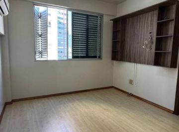 Apartamento · 3 Quartos · 2 Vagas · Apartamento semimobiliado no Centro em Itajaí SC