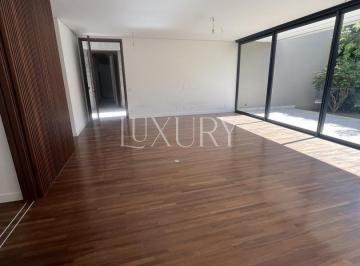 1 · Casa de Condominio, nova e em fase de entrega com 394 m² area privativa,  3 suítes à venda no bairro