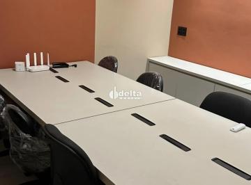 Comercial · 20m² · Studio disponível para locação no bairro Cazeca em Uberlândia-MG
