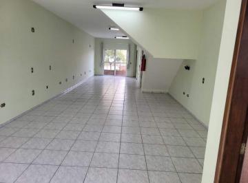 Comercial · 100m² · Salão Comercial de 100m² Reformado em Região Central com Grande Fluxo – Excelente Localização!