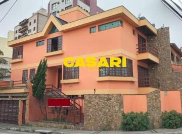 Casa · 315m² · 3 Quartos · 6 Vagas · Sobrado com 3 suítes à venda e locação no Nova Petrópolis – 315m² em São Bernardo do Campo