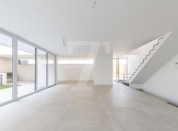 Casa · 541m² · 4 Quartos · 4 Vagas · Casa à venda localizada nova com piscina.