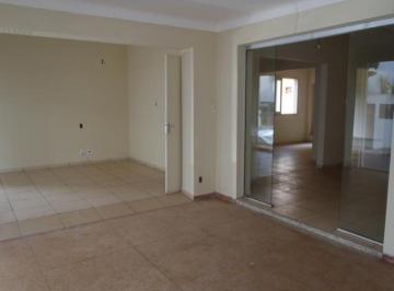 Comercial · 253m² · Centro - Casa comercial Com Utilização Comercial e Parte Residencial