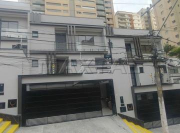Casa · 80m² · 4 Quartos · 2 Vagas · Casa à venda de 4 quartos sendo 3 suítes, 4 banheiros e 2 vagas, na Santa Teresinha.