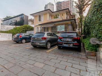 Comercial · 520m² · 16 Vagas · Excelente ponto comercial em plena Av. Pacaembu.