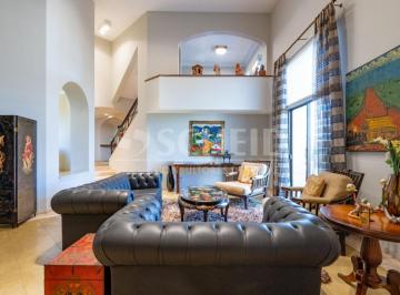 Apartamento · 301m² · 4 Quartos · 3 Vagas · Apartamento á Venda no Jardins com 301m², 4 quartos sendo 3 suítes, 3 vagas.