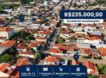 Casa · 110m² · VENDE-SE IMOVEL COM TERRENO ENORME EM LOCALIZACAO PRIVILEGIADA