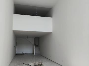 Comercial · 130m² · Loja para alugar no bairro Centro - Cabo Frio/RJ