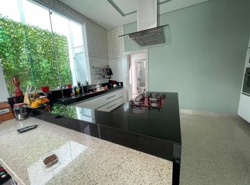 Casa de 2 quartos, Belo Horizonte · Casas com 2 Quartos e 3 banheiros à Venda em Alto Santa Lúcia