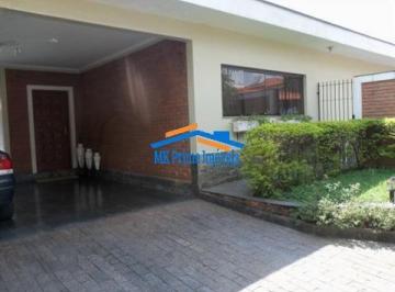 Casa · 220m² · 3 Quartos · 4 Vagas · Casa Térrea com 3 Suítes - 6 Vagas - Edícula