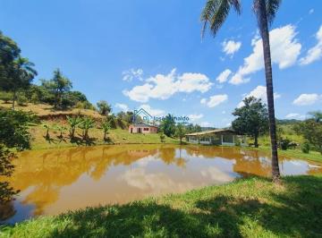 Foto 01 · Sítio formado com lago, 30.000 metros de terreno com ótima topografia