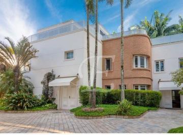 2bf9c6d0baf558d19c321afbcdc0b75cc33b71cc · Casa Unificada com 910m² em Condomínio Fechado no Jardim Europa