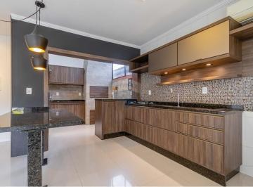 Casa · 115m² · 2 Quartos · 2 Vagas · Sobrado 2 quartos em Cachoeirinha bairro Parque da Matriz, rua Araçatuba.