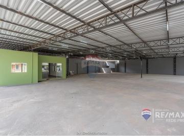 Comercial · 110m² · 40 Vagas · Ponto Comercial para Locação em Vinhedo