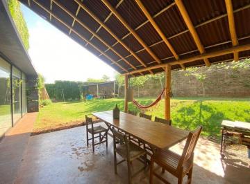 Casa · 157m² · 1 Quarto · 4 Vagas · Casa em Jardim Itatiaia 2, Londrina/PR de 157m² 1 quartos à venda por R$ 980.000,00