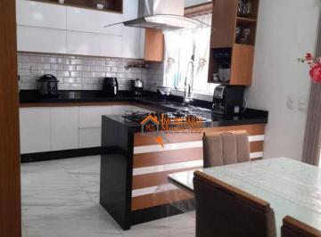 Casa · 135m² · 2 Quartos · 2 Vagas · Sobrado em Jardim Adriana, Guarulhos/SP de 135m² 2 quartos à venda por R$ 873.000,00
