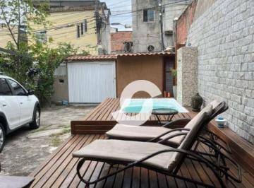 Casa · 241m² · 3 Quartos · 3 Vagas · Casa em Porto Novo, São Gonçalo/RJ de 241m² 3 quartos à venda por R$ 450.000,00