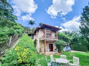 Casa · 215m² · 4 Quartos · 4 Vagas · Casa em Albuquerque, Teresópolis/RJ de 215m² 4 quartos à venda por R$ 1.300.000,00