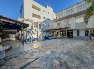 Casa · 340m² · 5 Quartos · 4 Vagas · Casa com 5 quartos para locação em Boa Viagem