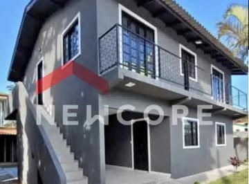 Casa · 220m² · 5 Quartos · 2 Vagas · Casa em Servidão Francisca Marques Silva - Ingleses do Rio Vermelho - Florianópolis/SC