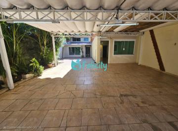 Casa · 140m² · 3 Quartos · 6 Vagas · Sobrado com 3 dorms, 1 suíte, 6 vagas, 140m2 no Conj. Res. Vista Verde