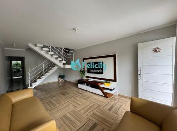 Casa · 143m² · 3 Quartos · 4 Vagas · Sobrado com 3 dorms, 1 suíte, 4 vagas, 143m2 no Jardim Felicidade