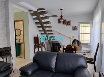 Casa · 221m² · 3 Quartos · 4 Vagas · Sobrado com 3 dorms, 1 suíte, 4 vagas, 221m2 no Parque Nações Unidas