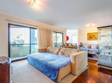 Apartamento · 330m² · 4 Quartos · 3 Vagas · Amplo Apartamento com Varanda e Vista em Moema