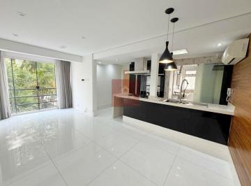 Apartamento · 60m² · 2 Quartos · 2 Vagas · Apartamento reformado em Moema Pássaros