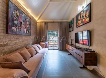 Casa · 210m² · 4 Quartos · 2 Vagas · Casa para locação de 210m², com 4 dormitórios e 2 vagas, na Vila Pompéia.