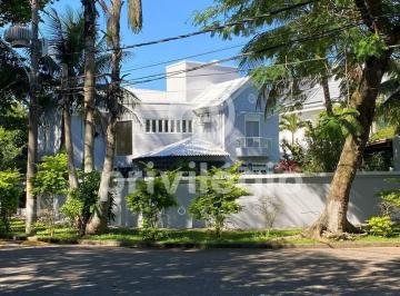 Casa · 550m² · 8 Quartos · 2 Vagas · A Sua Casa dos Sonhos a 100m da Praia do Recreio!
