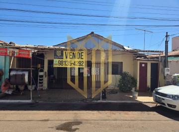 Casa com comércio a venda 15 de Maio · Casa com comércio a venda 15 de Maio