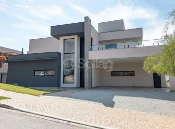 Casa · 303m² · 3 Quartos · 4 Vagas · Casa em condomínio com 3 suítes à venda no Condomínio Reserva dos Vinhedos em Louveira, São Paulo.