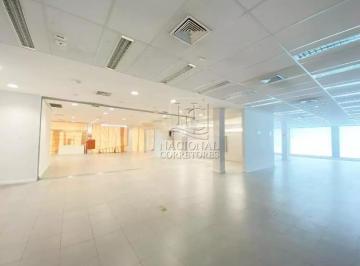 Comercial · 2648m² · 49 Vagas · Salão/Galpão Comercial de Esquina 2.648 m² | 50 vagas | Para Alugar no Centro de Santo André