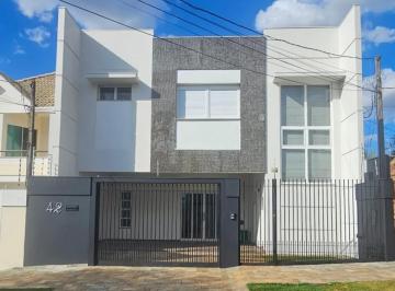 Casa · 154m² · 3 Quartos · 3 Vagas · Sobrado a venda zona 6