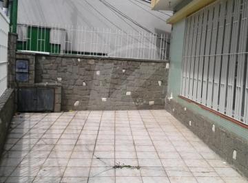 Casa · 230m² · 6 Quartos · 1 Vaga · Casa Térrea Antiga em térreno grande, Aceita Permuta! Vila Gustavo