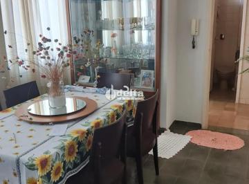 Apartamento · 100m² · 3 Quartos · 1 Vaga · Apartamento disponível para locação no bairro Fundinho em Uberlândia-MG