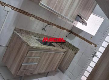 Casa · 64m² · 2 Quartos · 2 Vagas · otima localização em  condominio e facil acesso