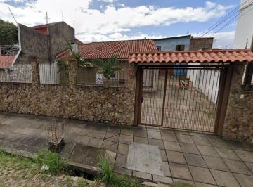 Casa · 341m² · 3 Quartos · 2 Vagas · Casa com 3 Dormitórios no Bairro Jardim Itu Sabara