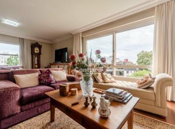 Apartamento · 202m² · 4 Quartos · 2 Vagas · Apartamento em Petrópolis