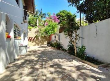 Casa · 288m² · 4 Quartos · 3 Vagas · Casa com 4 dormitórios no bairro Chácara das Pedras