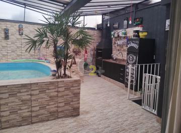 Casa · 180m² · 2 Quartos · 2 Vagas · Casa à venda no Jaguaré com 2 quartos, sendo 1 suíte, 2 vagas e piscina