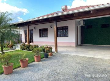 dbd8a051ee24306fd09ca54c3965791b9a712a46 · Casa 4 quartos (1suite) piscina Itoupavazinha