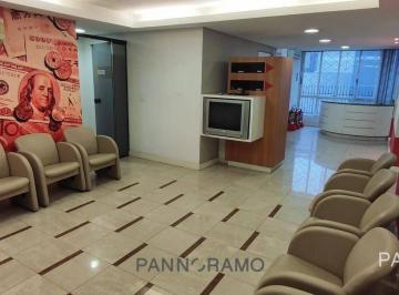 Aluguel sala comercial Marechal Deodoro Curitiba · Conjunto Comercial de 350m² para Alugar no Centro de Curitiba: Mobiliado e Equipado