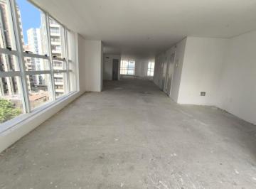 692677_i52WLA95bKA35N_69267767cb1d2d6e653.jpg · Oportunidade no Centro de Florianópolis: Sala Comercial Ampla com 3 Vagas e Infraestrutura Completa